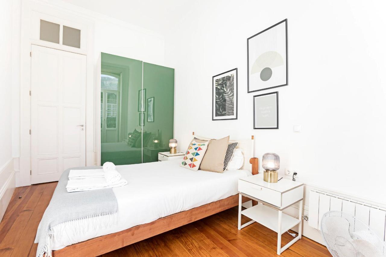 Lovelystay - Aurora Heights Apartment OOporto Exteriör bild